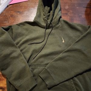 Billie Eilish Nike sequoia Green sweatshirt worn once